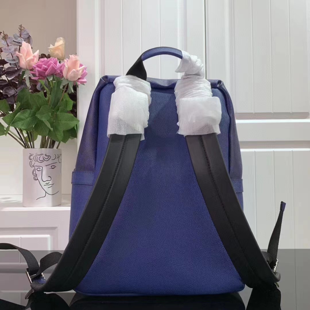 Louis Vuitton Discovery Backpack PM Backpack(30-40-20cm)   M30230  - FashionPlug