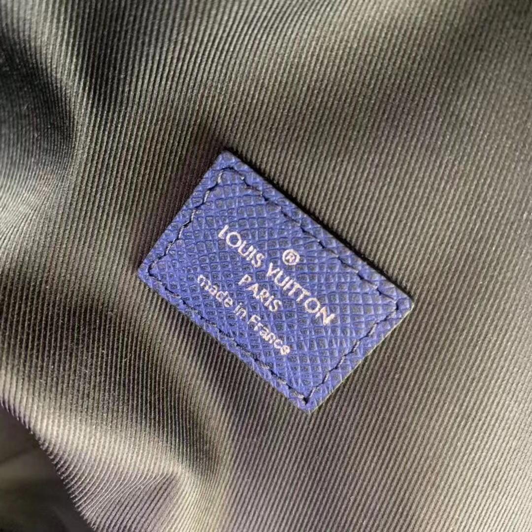 Louis Vuitton Discovery Backpack PM Backpack(30-40-20cm)   M30230  - FashionPlug