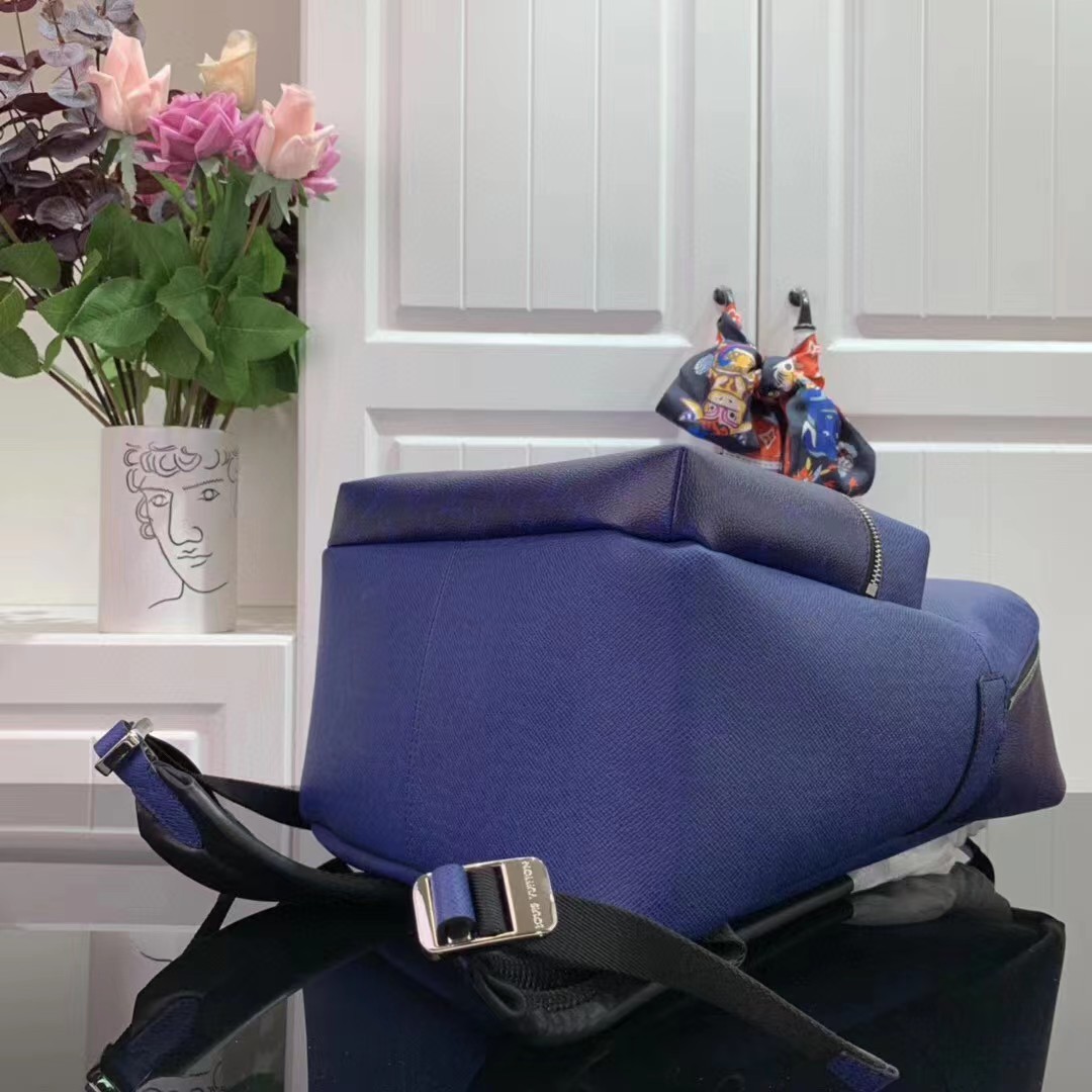 Louis Vuitton Discovery Backpack PM Backpack(30-40-20cm)   M30230  - FashionPlug
