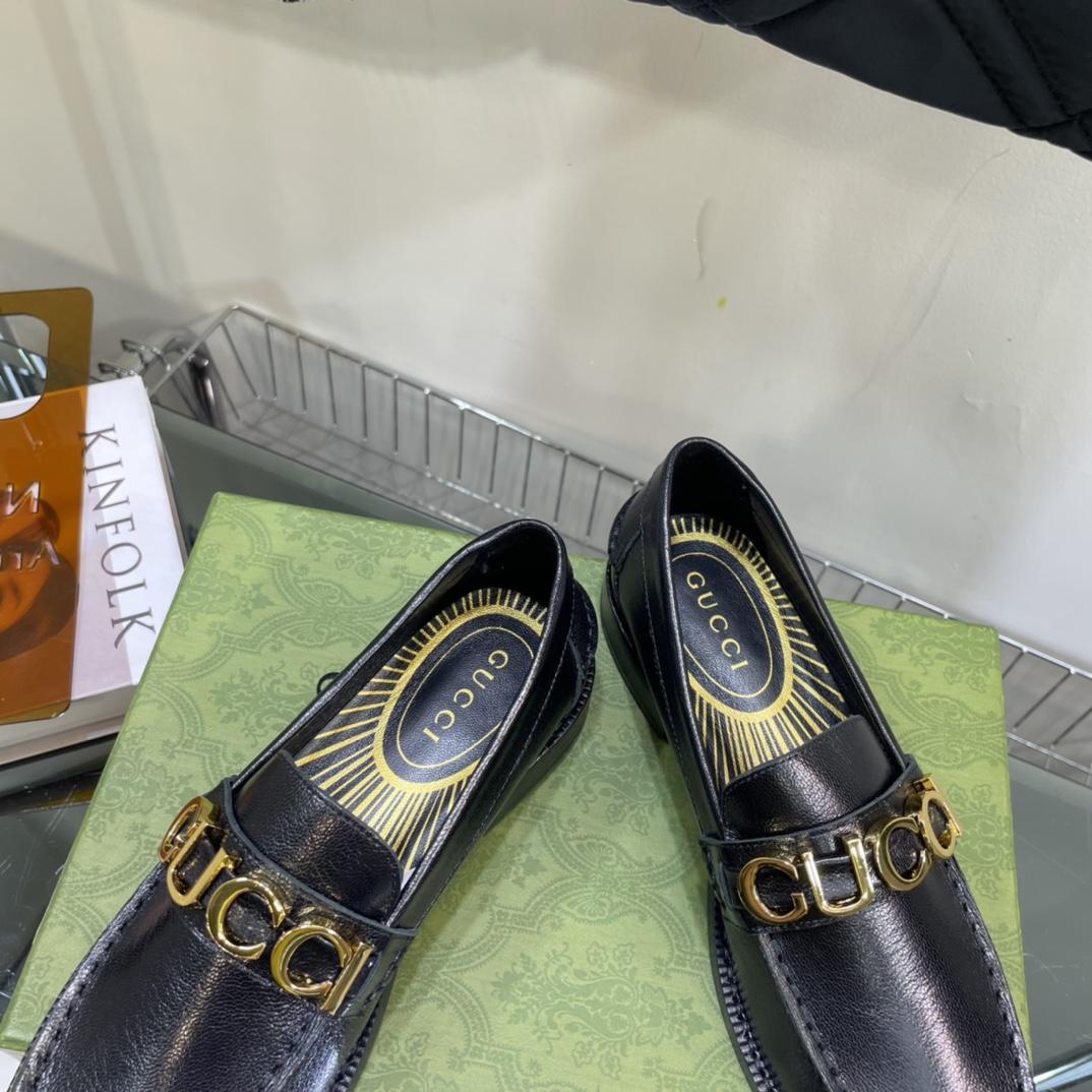 Gucci Women's Gucci Leather Loafer - FashionPlug