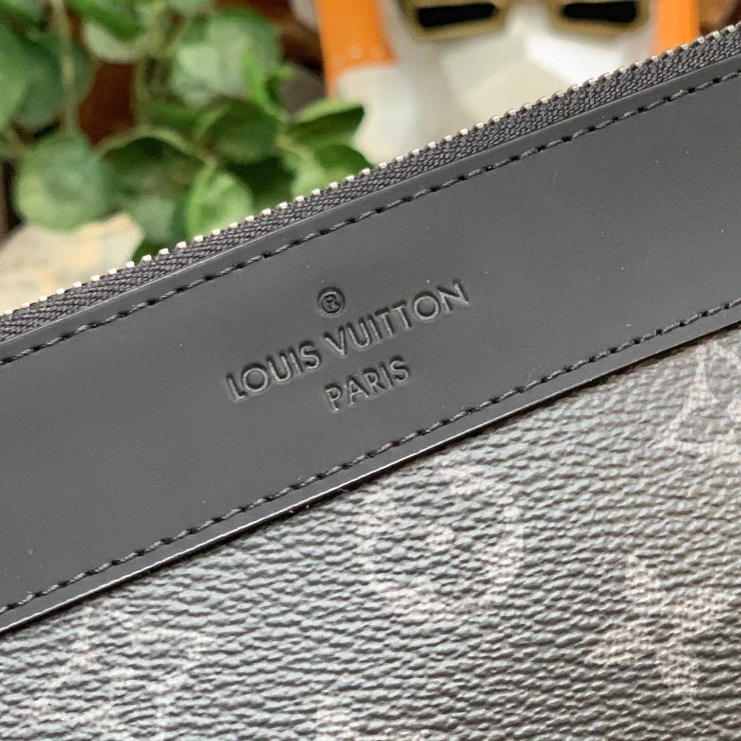 Louis Vuitton Discovery Pochette (34-25-2cm)    M62291 - FashionPlug