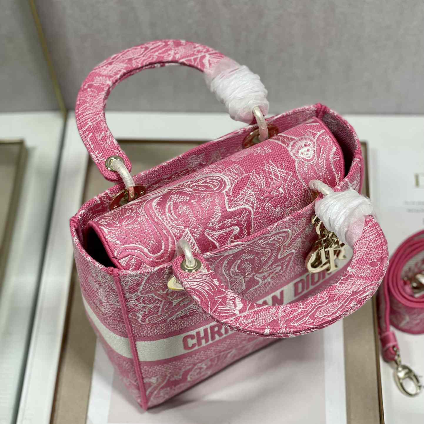 Dior Medium Lady D-Lite Bag(24-20-11cm) - FashionPlug