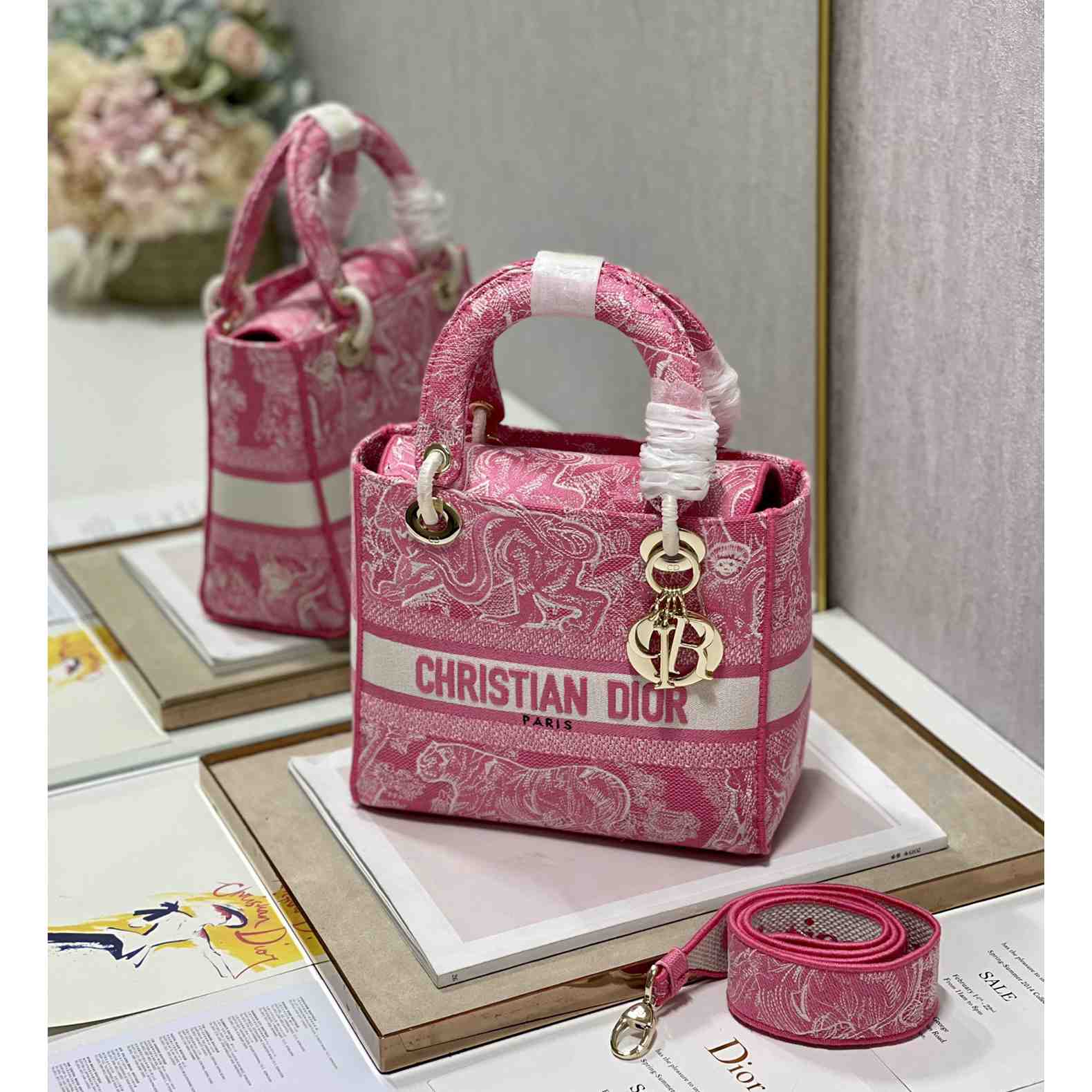 Dior Medium Lady D-Lite Bag(24-20-11cm) - FashionPlug