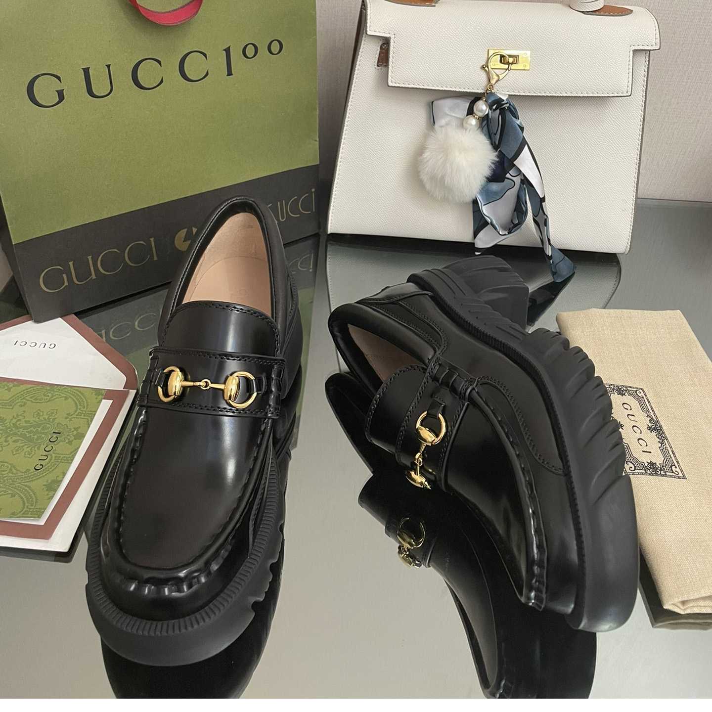 Gucci Women's Loafer With Horsebit - FashionPlug