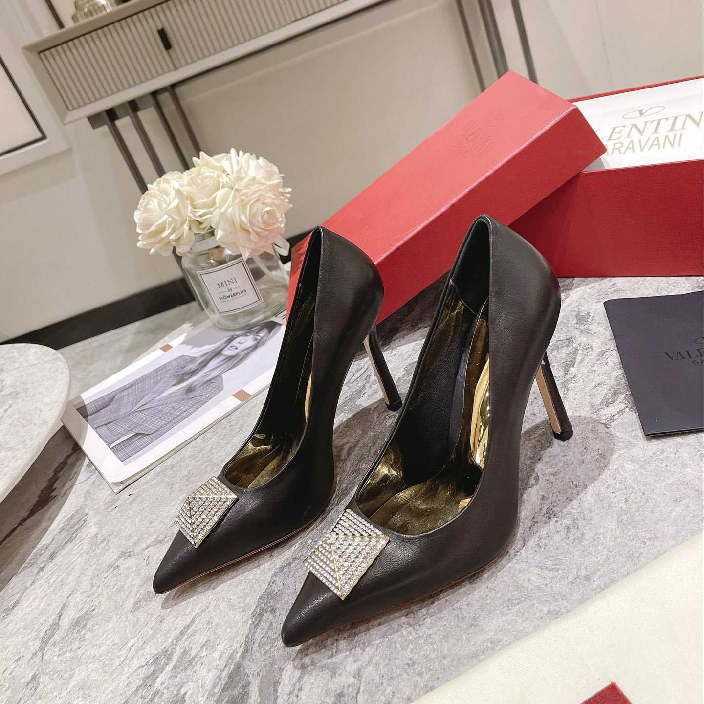 Valenti Garavani One Stud Pump With Crystal  100mm - FashionPlug