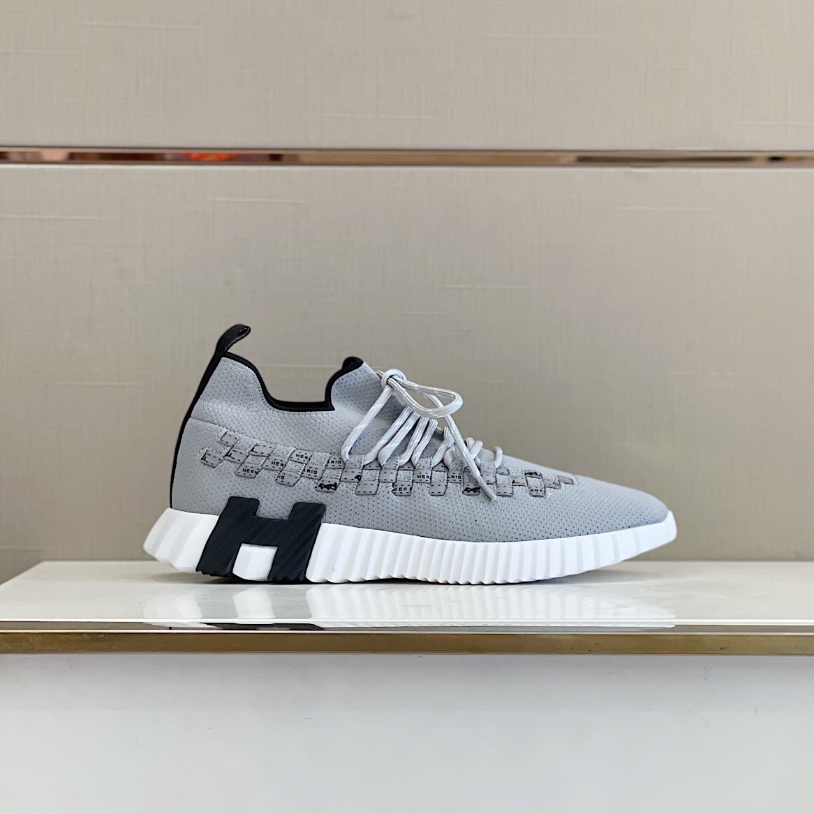 Hermes Flex Sneaker - FashionPlug