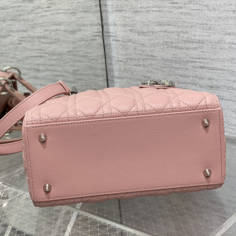 Dior medium Lady Dior Bag   24cm - FashionPlug