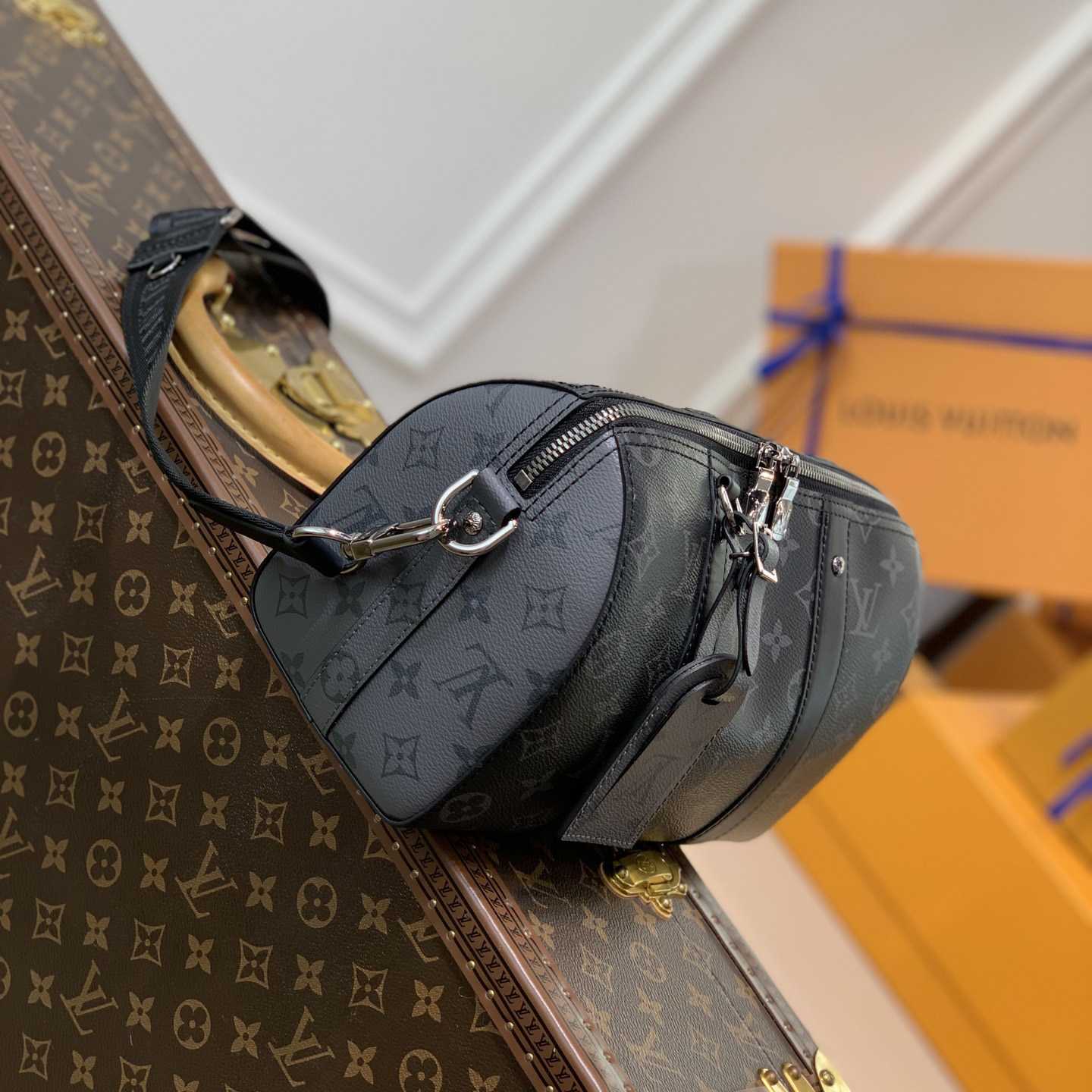 Louis Vuitton  City Keepall Crossbody Bags(27-17-13cm)   M45936 - FashionPlug