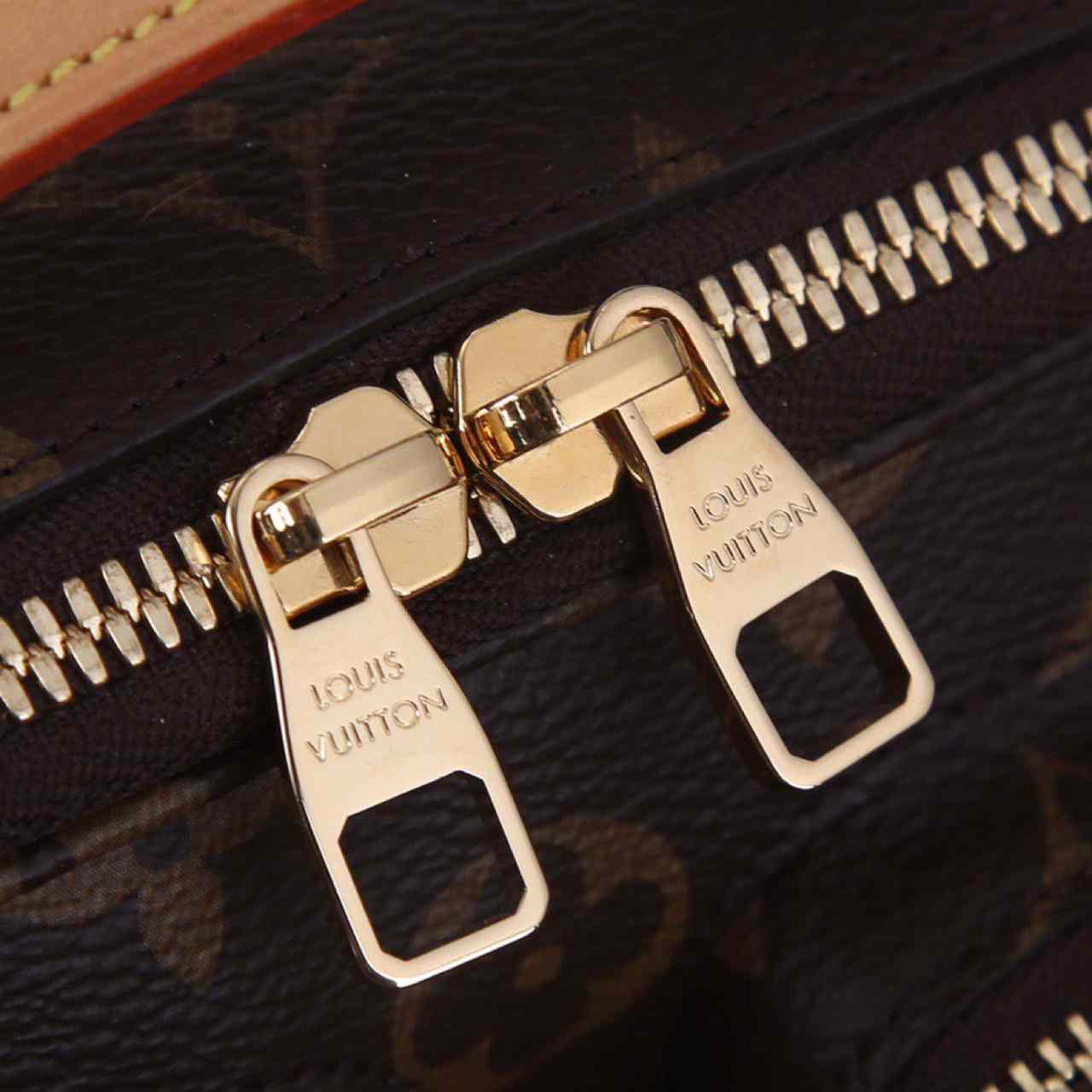Louis Vuitton Utility Crossbody(18-11-10cm)   M80446 - FashionPlug