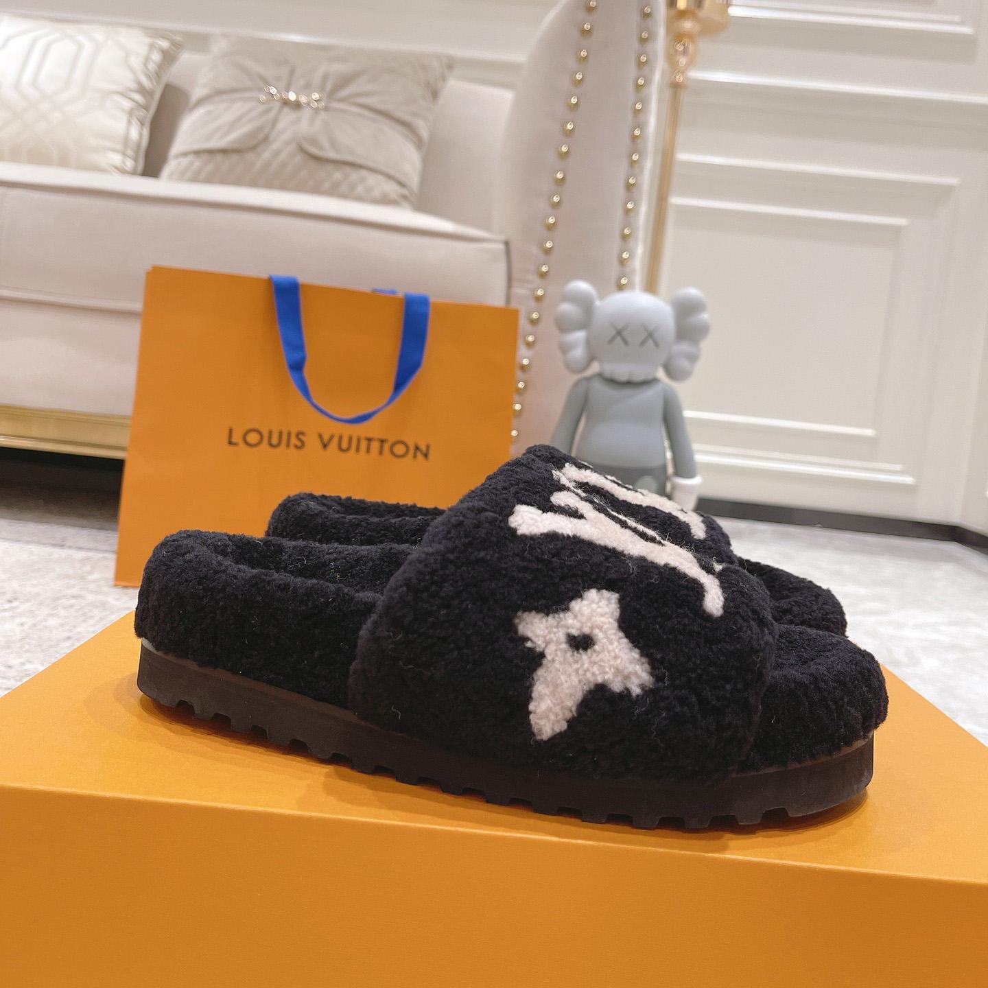 Louis Vuitton Paseo Flat Comfort Mule      1A8ZIT - FashionPlug