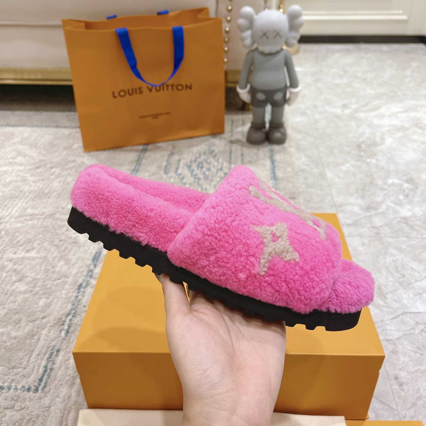 Louis Vuitton Paseo Flat Comfort Mule    - FashionPlug