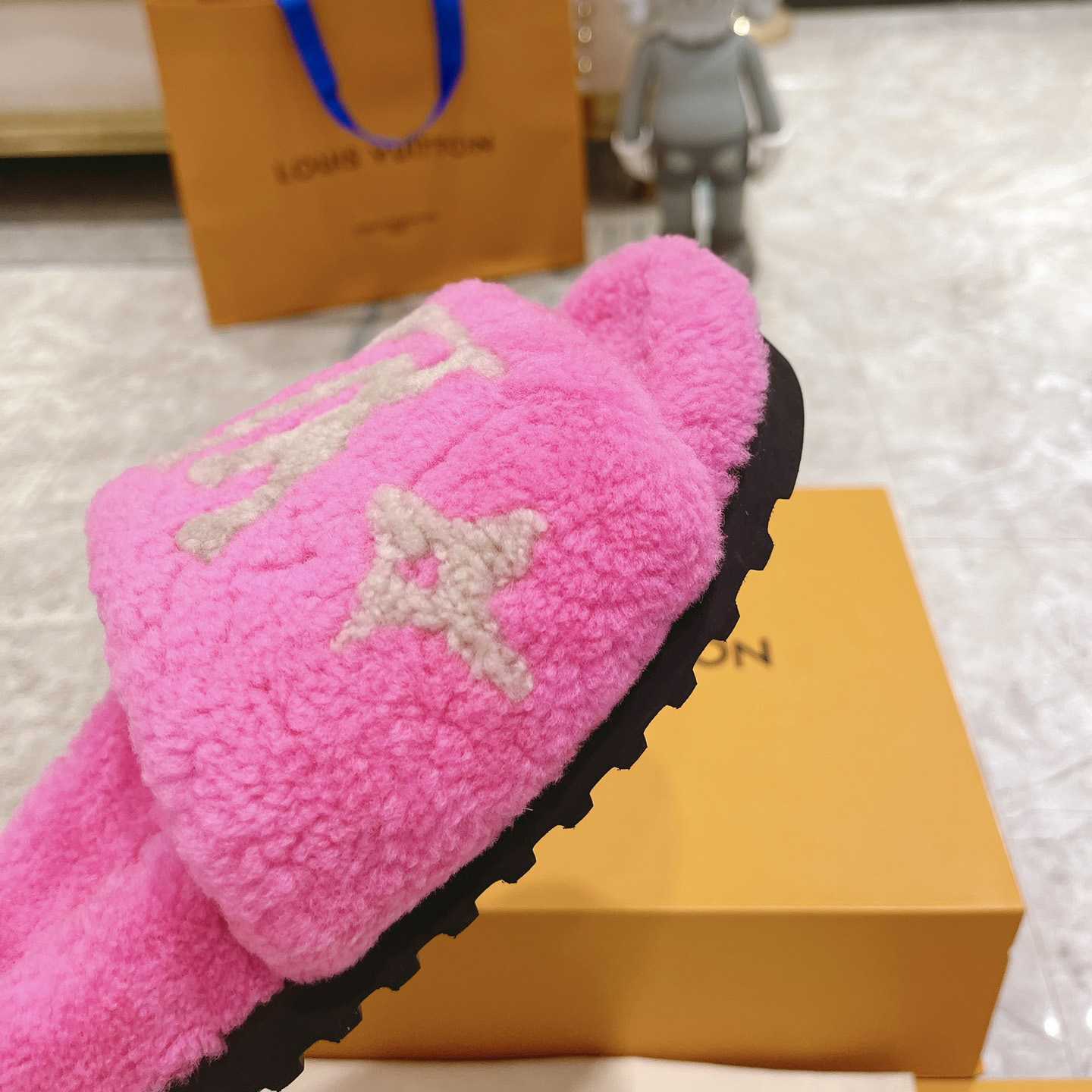 Louis Vuitton Paseo Flat Comfort Mule    - FashionPlug