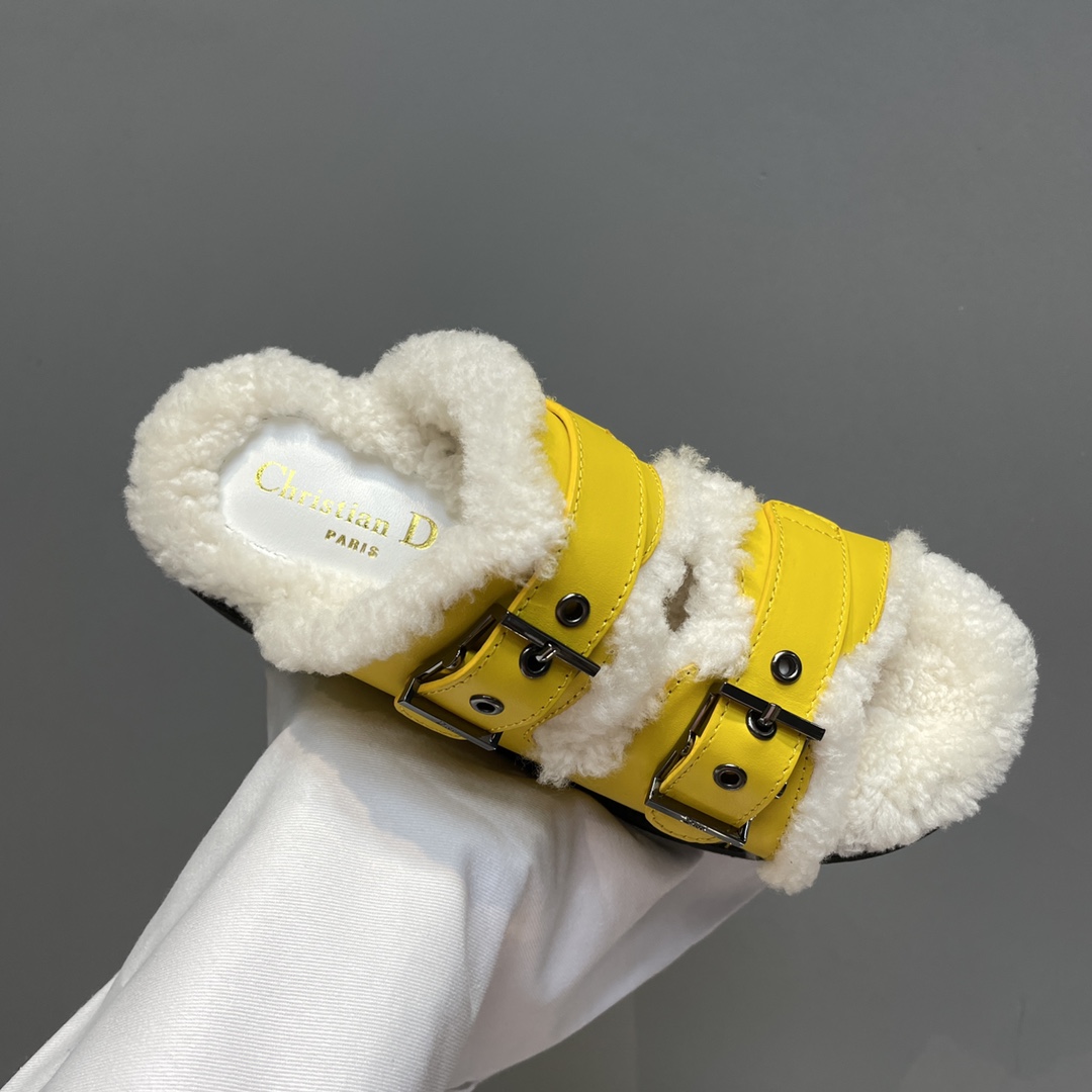 Dior Diorquake Strap Sandal - FashionPlug