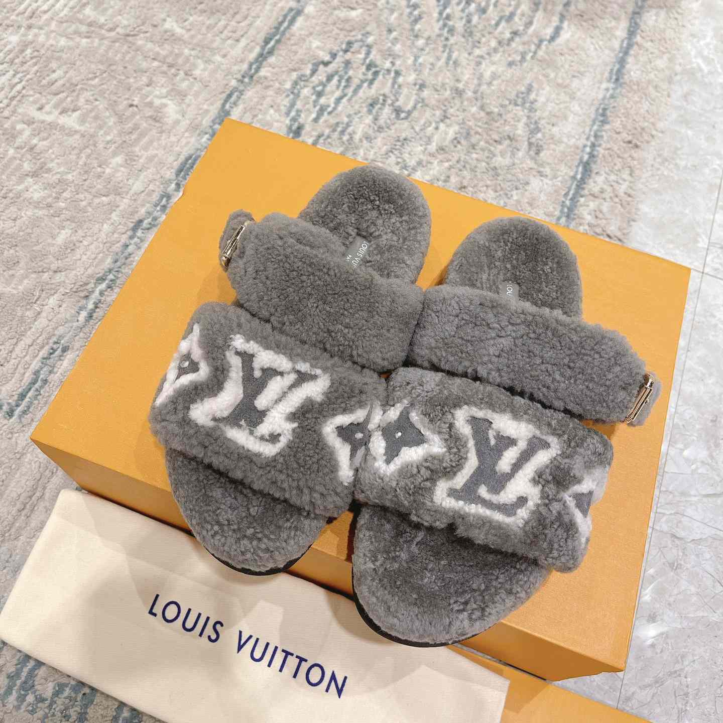 Louis Vuitton  Paseo Flat Comfort Mule - FashionPlug