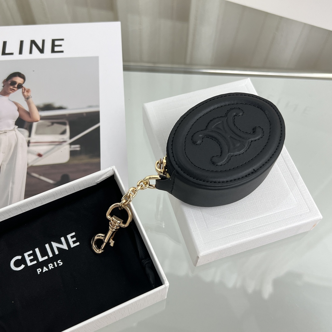 Celine Purse With Hook Cuir Triomphe In Smooth Calfskin  - FashionPlug