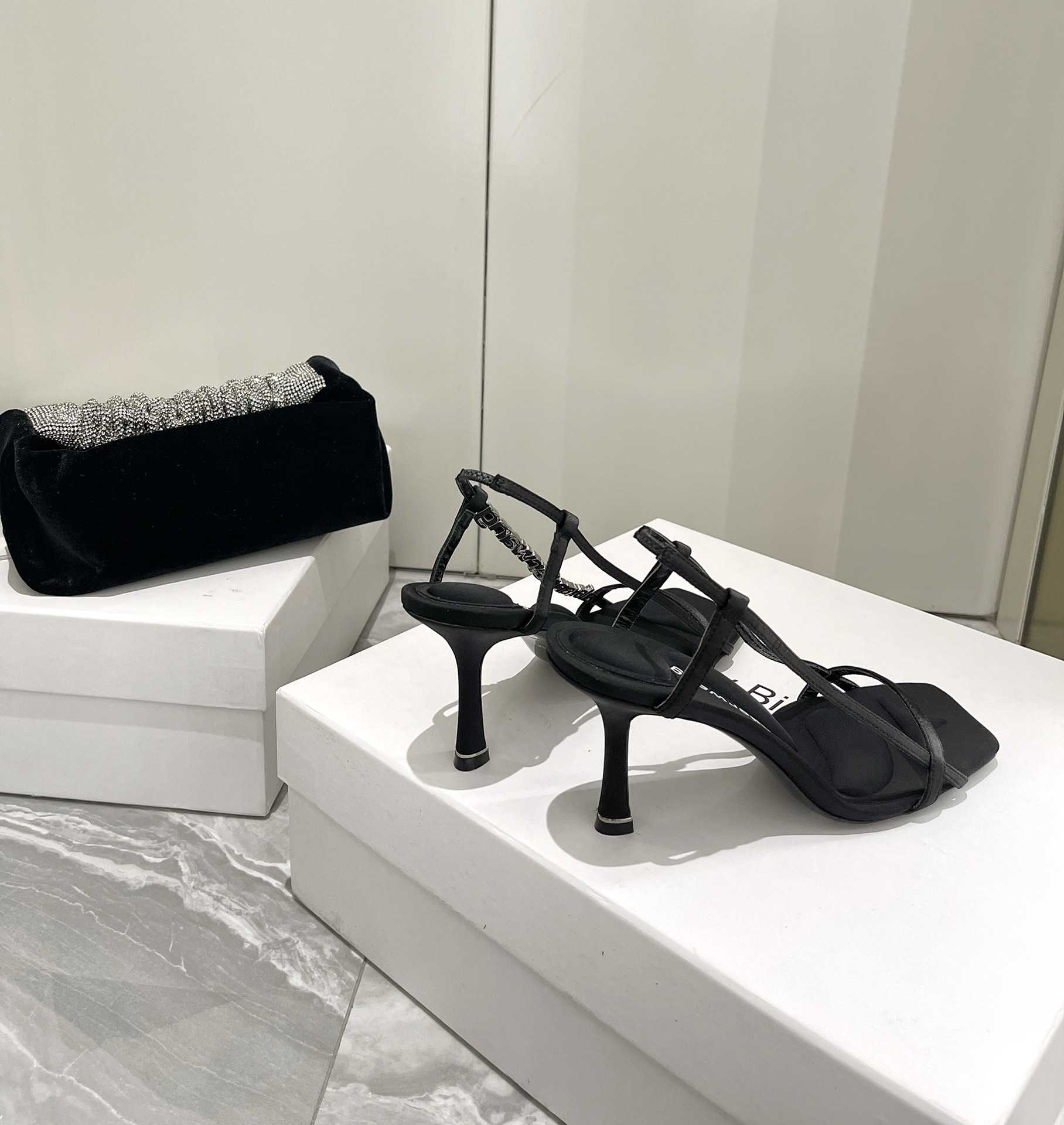 Alexander Wang lvy 85mm Sandals - FashionPlug