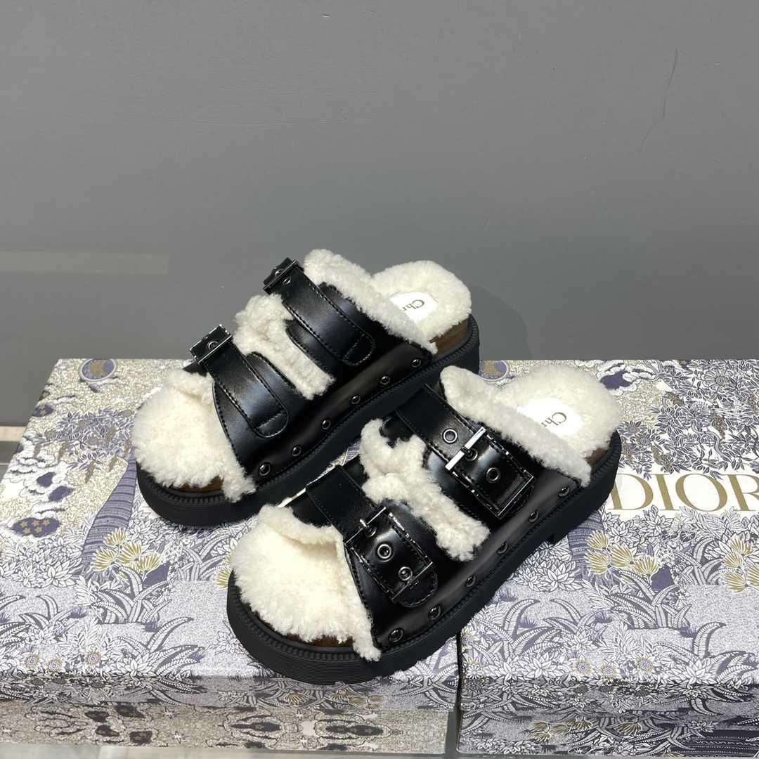 Dior Diorquake Strap Sandal - FashionPlug