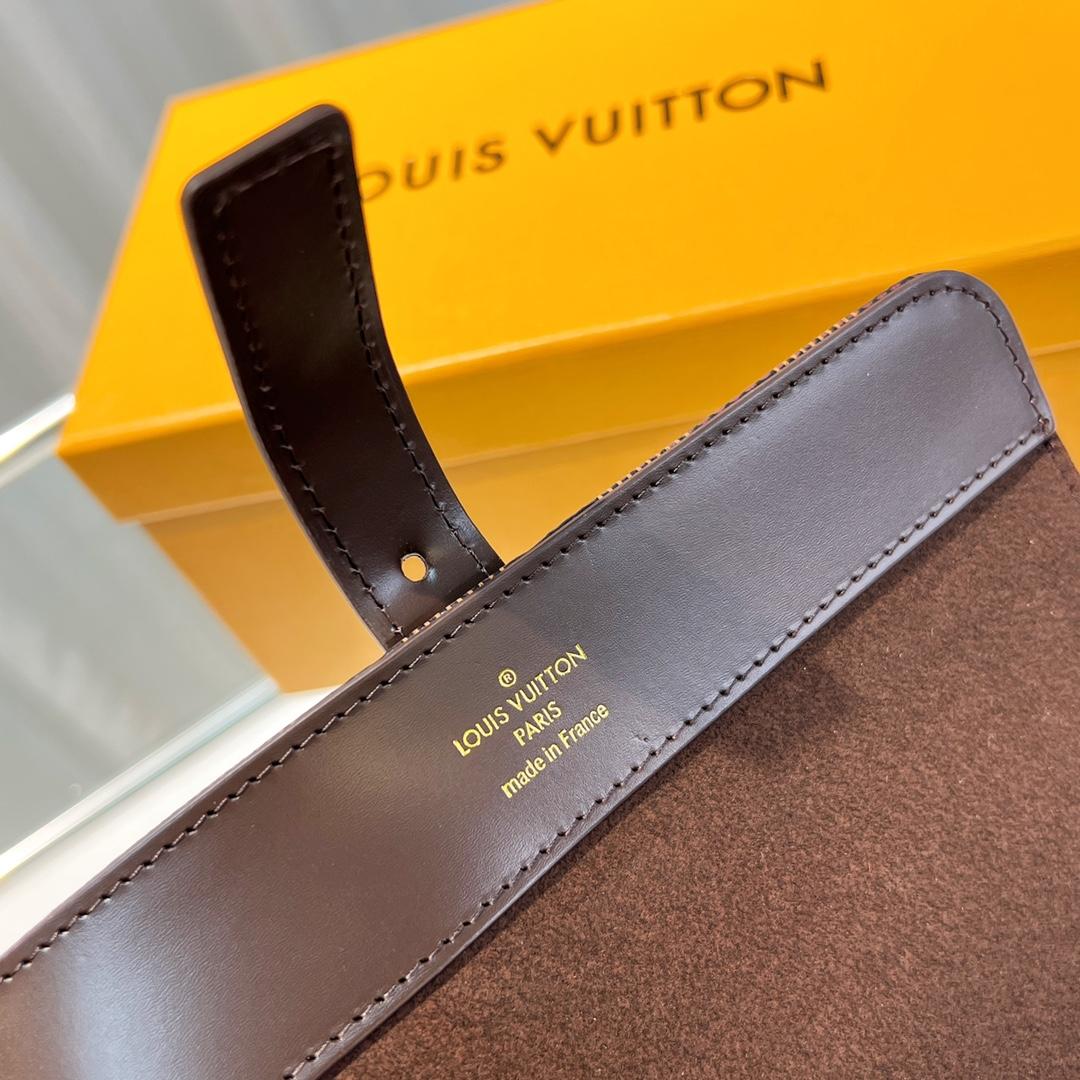 Louis Vuitton  3 Watch Case    - FashionPlug