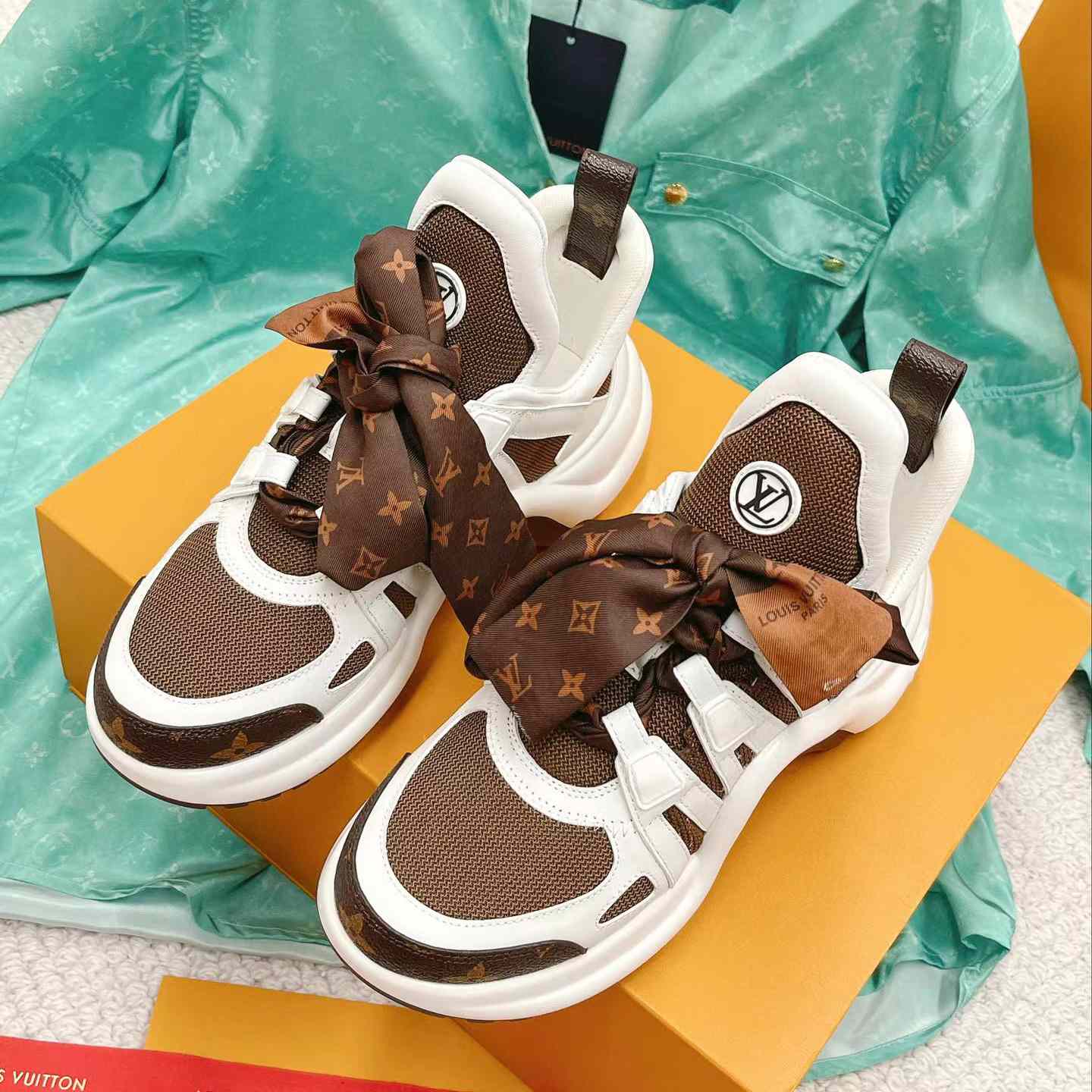 Louis Vuitton LV Archlight Sneaker  (upon uk size)     1AACQC - FashionPlug