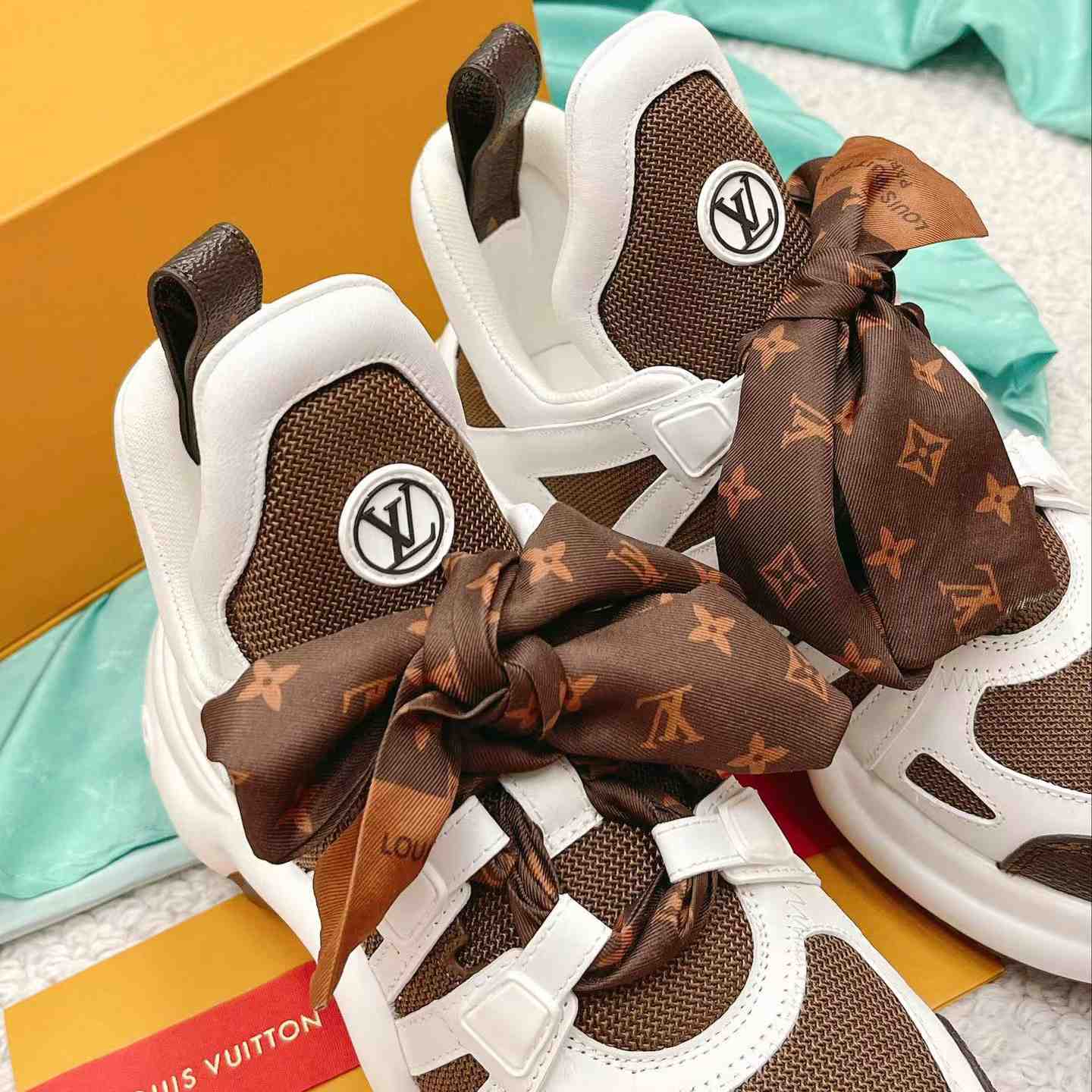 Louis Vuitton LV Archlight Sneaker  (upon uk size)     1AACQC - FashionPlug