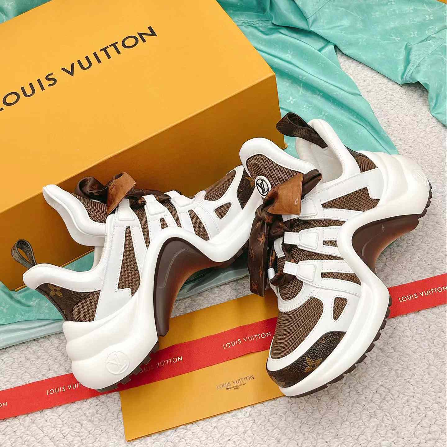 Louis Vuitton LV Archlight Sneaker  (upon uk size)     1AACQC - FashionPlug