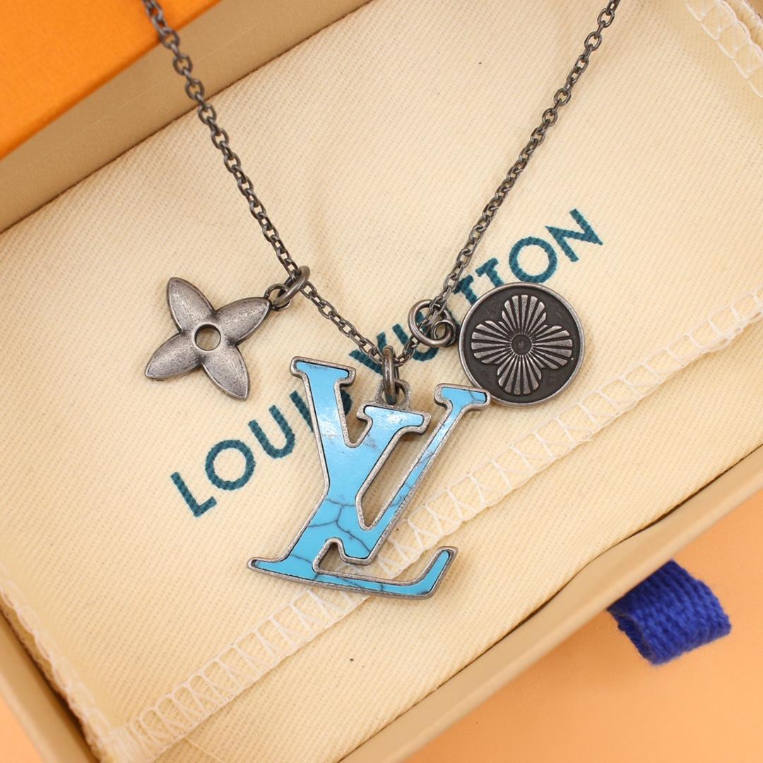 Louis Vuitton Pendant Chain LV Turquoise Necklace    M68904 - FashionPlug