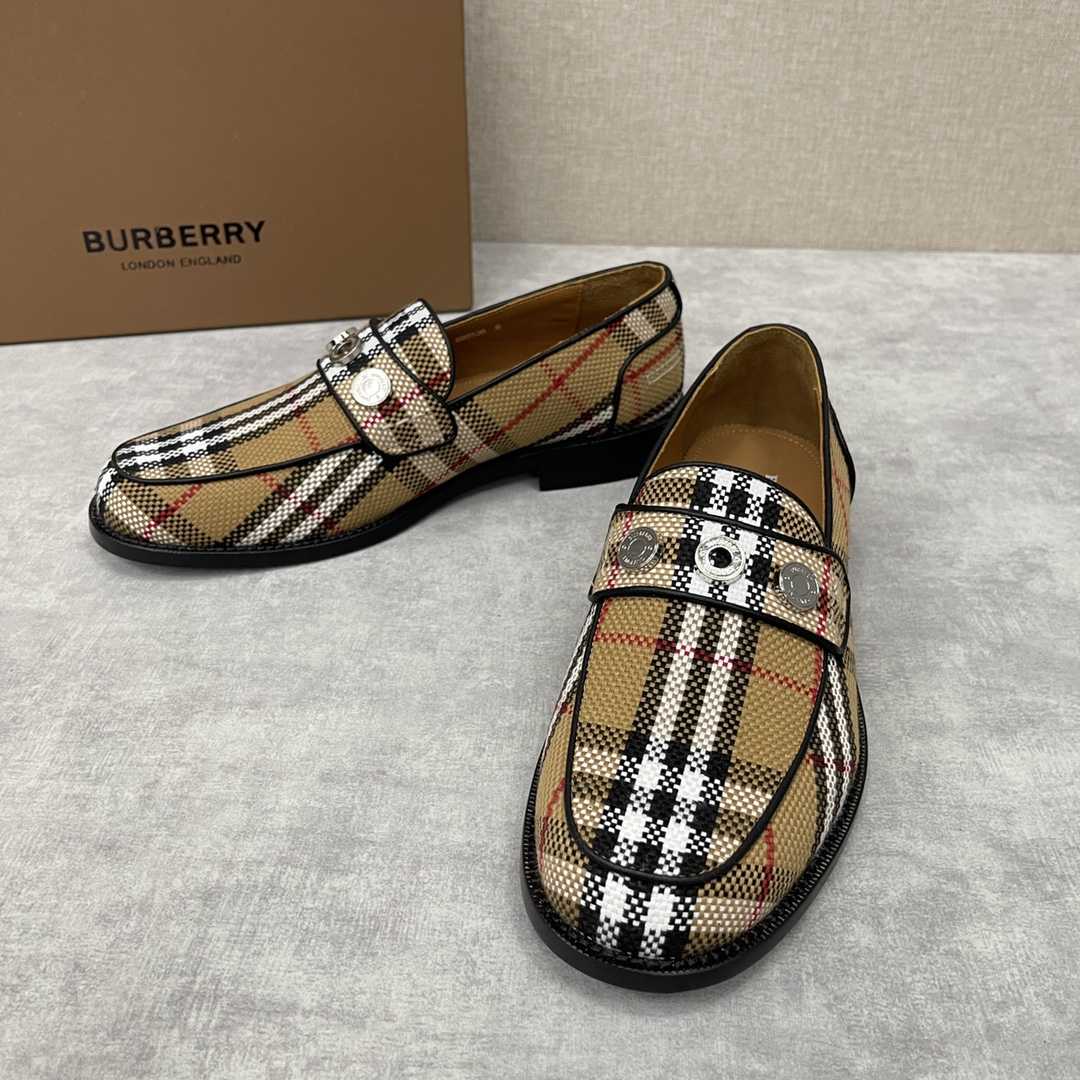 Burberry Moorley Check Loafers - FashionPlug