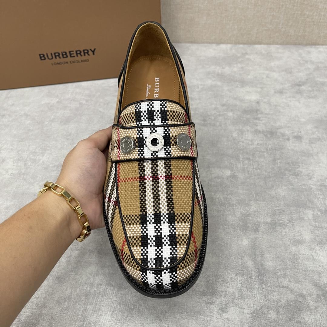 Burberry Moorley Check Loafers - FashionPlug