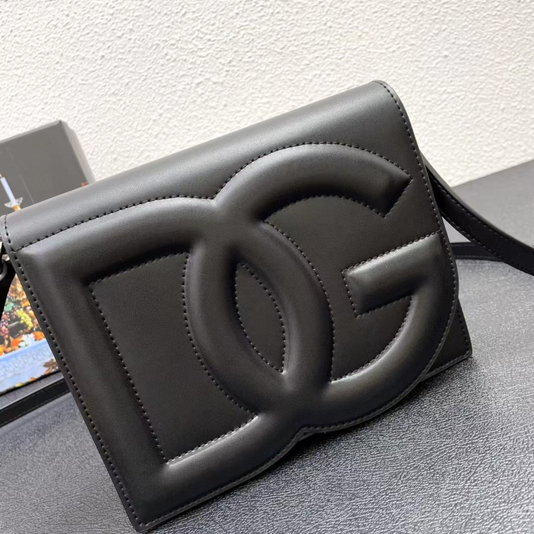 Dolce & Gabbana Calfskin DG Logo Crossbody Bag(20-16-5cm) - FashionPlug