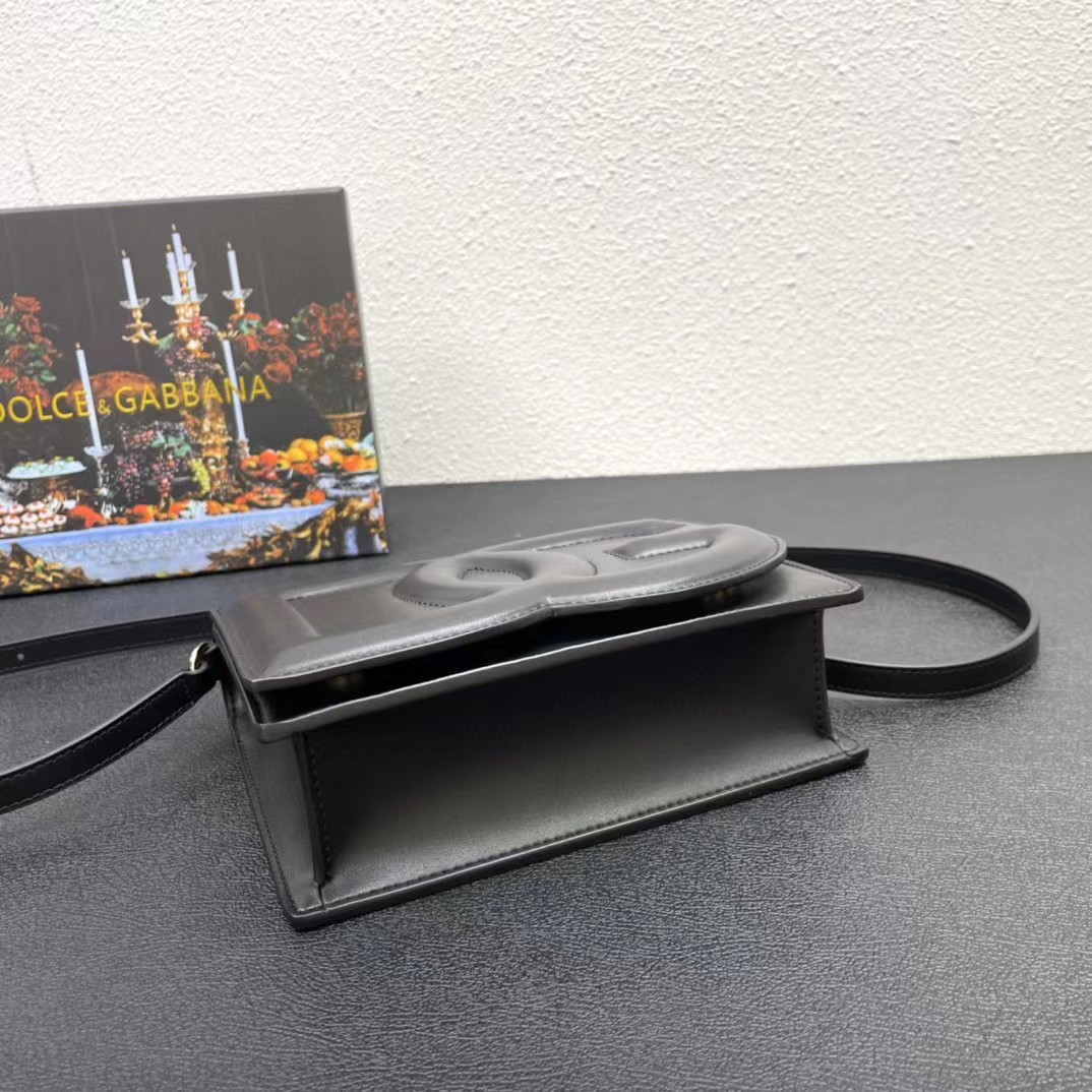 Dolce & Gabbana Calfskin DG Logo Crossbody Bag(20-16-5cm) - FashionPlug