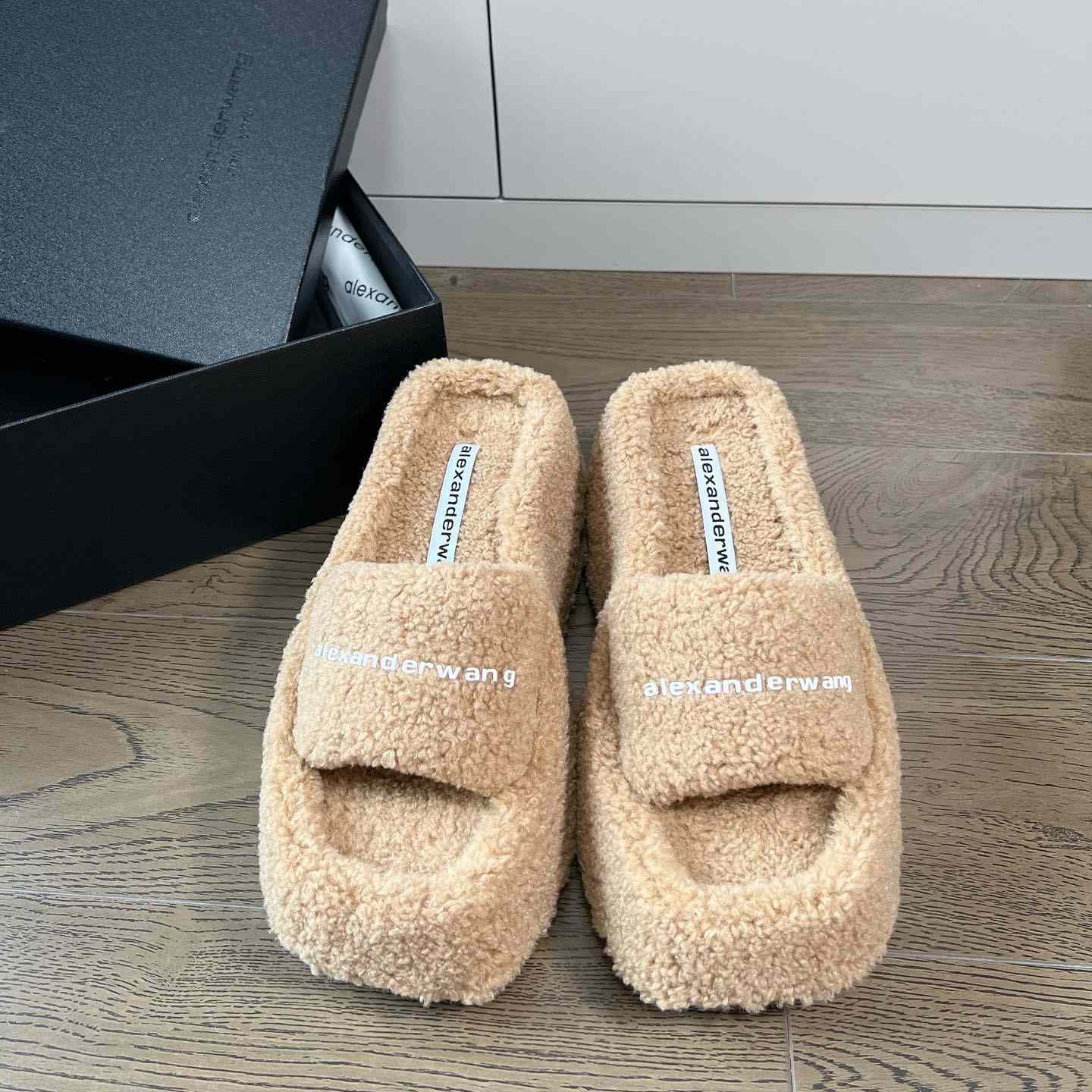 Alexander Wang Slide - FashionPlug
