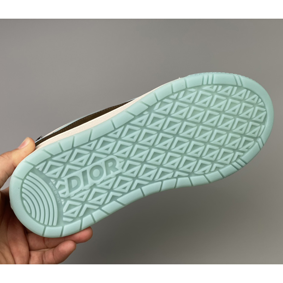 Dior B713 Cactus Jack Dior Sneaker  - FashionPlug