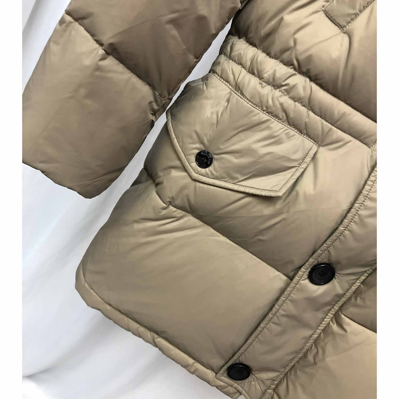 Burberry Logo Appliqué Nylon Puffer Coat - FashionPlug