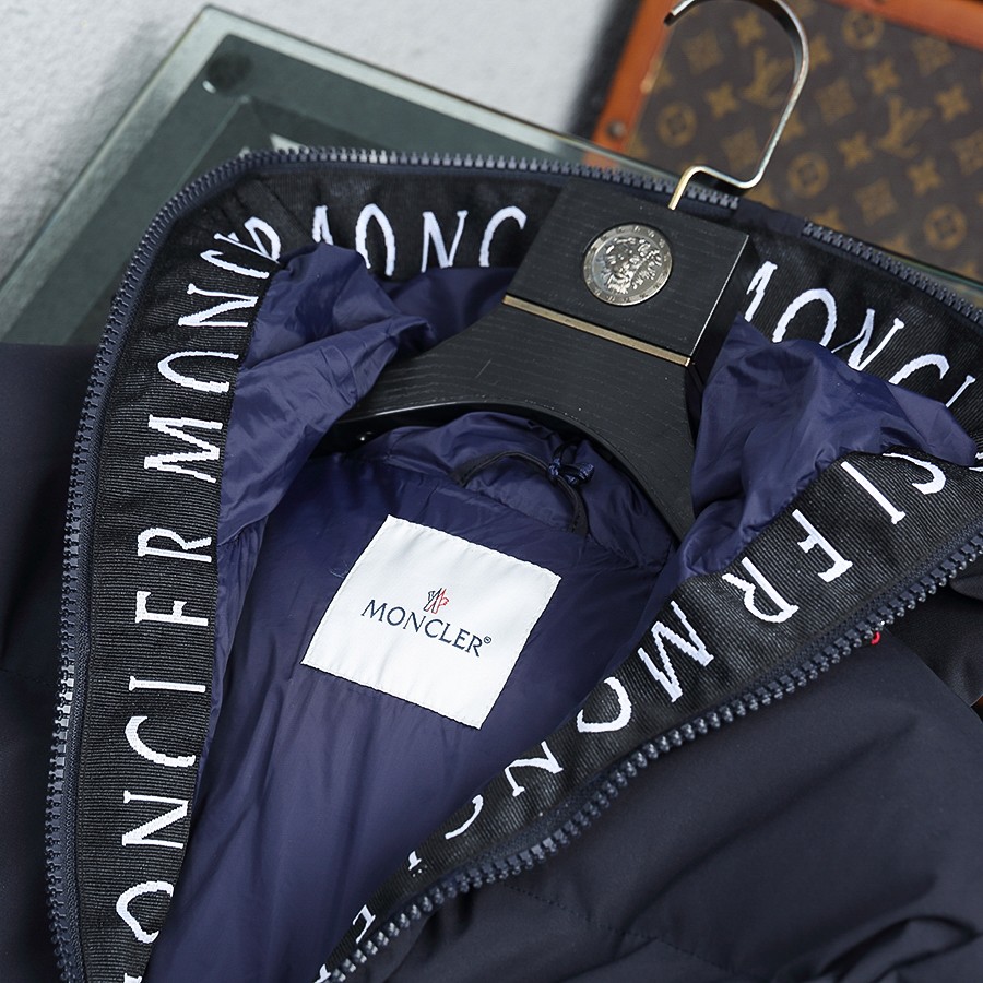 Moncler Short Down Jacket - FashionPlug