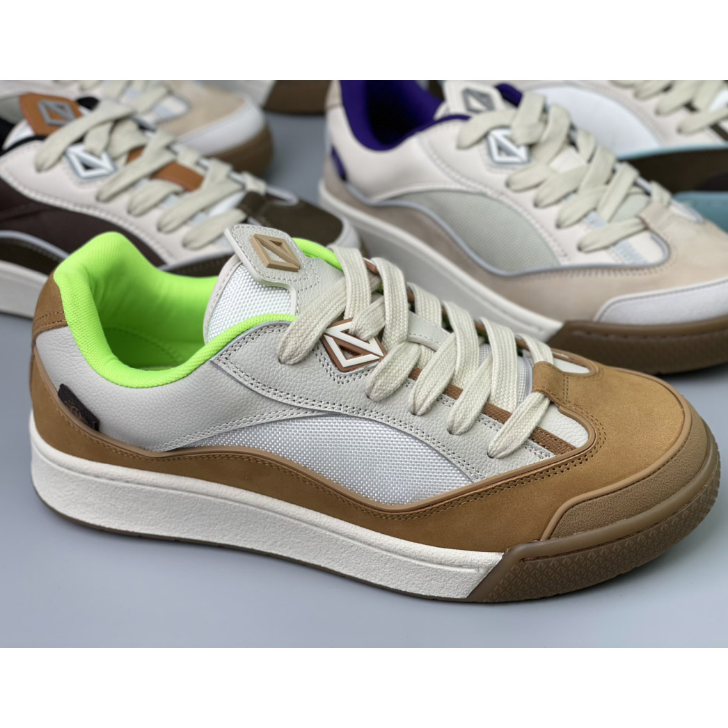 Dior B713 Cactus Jack Dior Sneaker  - FashionPlug