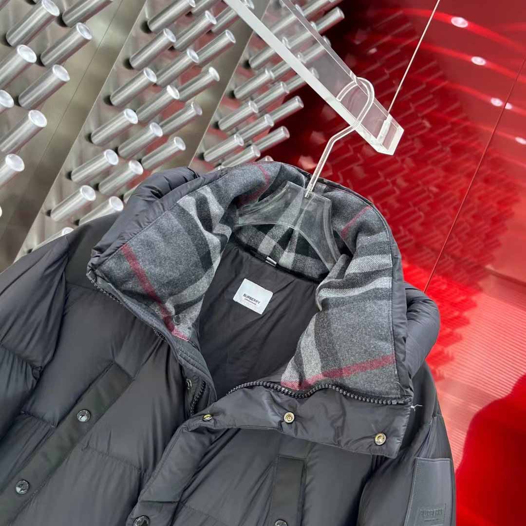 Burberry Logo Appliqué Nylon Puffer Coat - FashionPlug