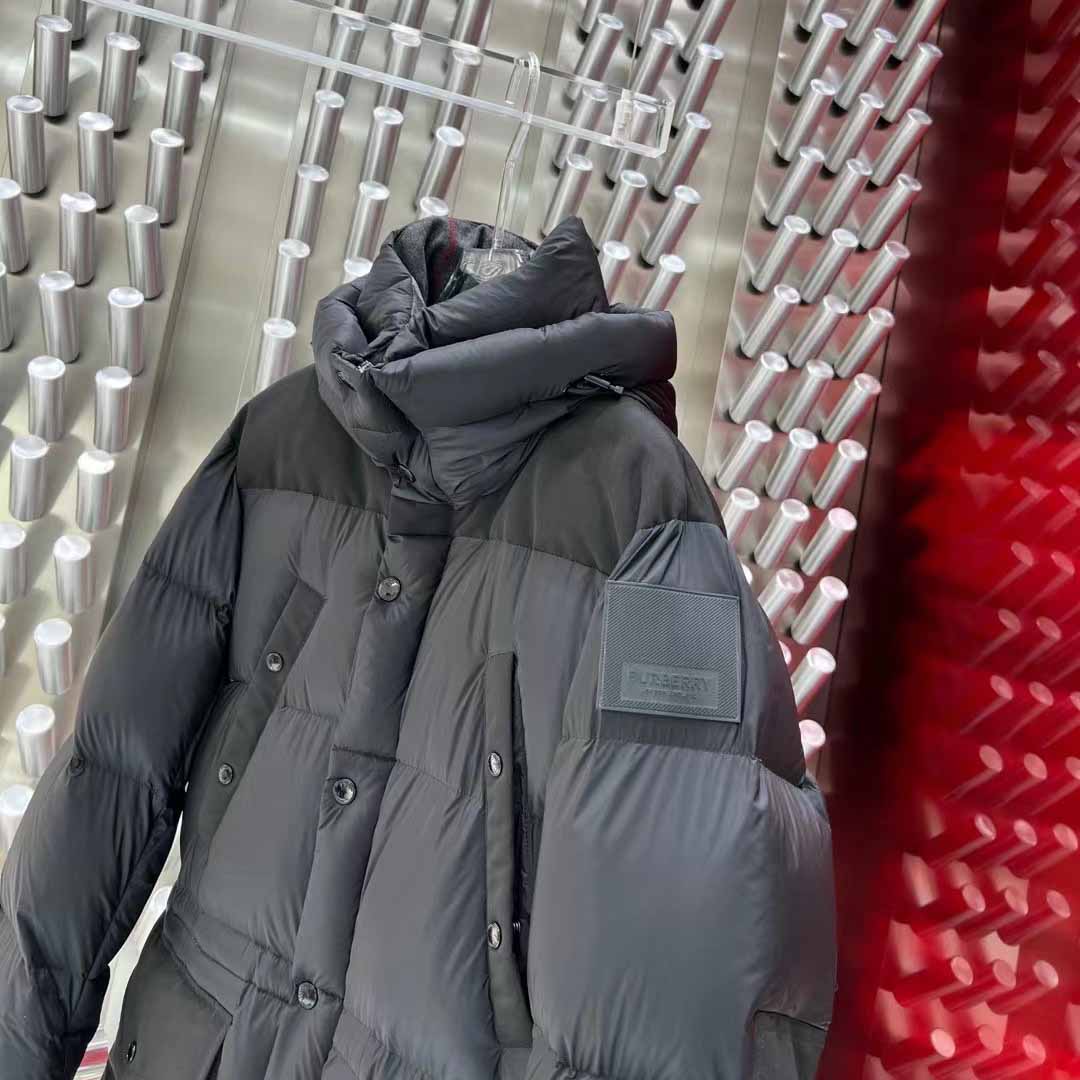 Burberry Logo Appliqué Nylon Puffer Coat - FashionPlug