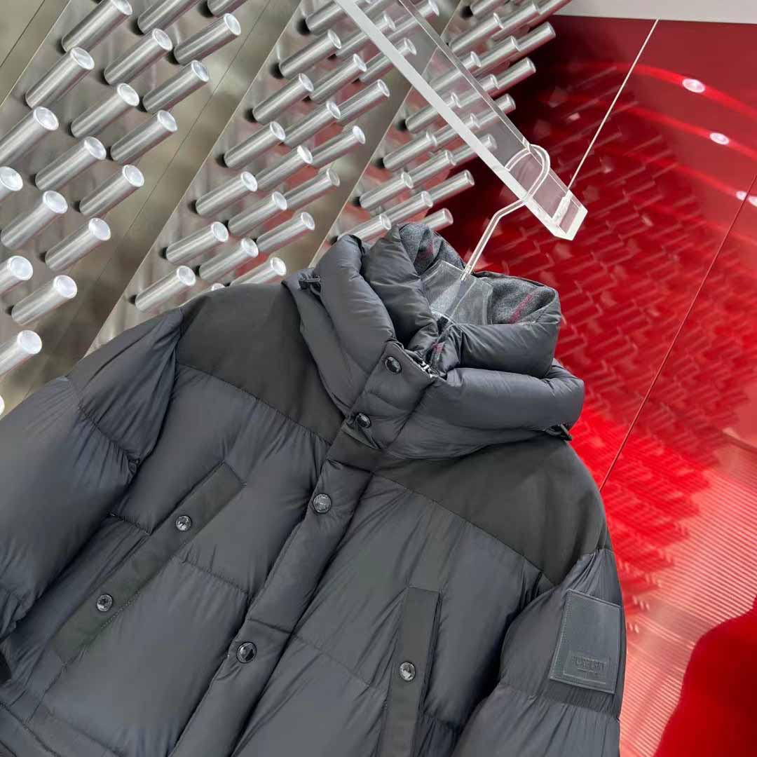 Burberry Logo Appliqué Nylon Puffer Coat - FashionPlug