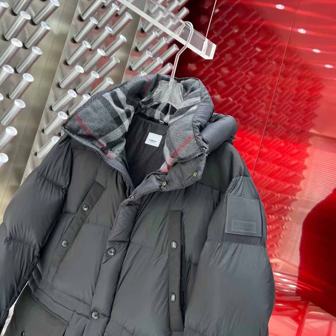 Burberry Logo Appliqué Nylon Puffer Coat - FashionPlug