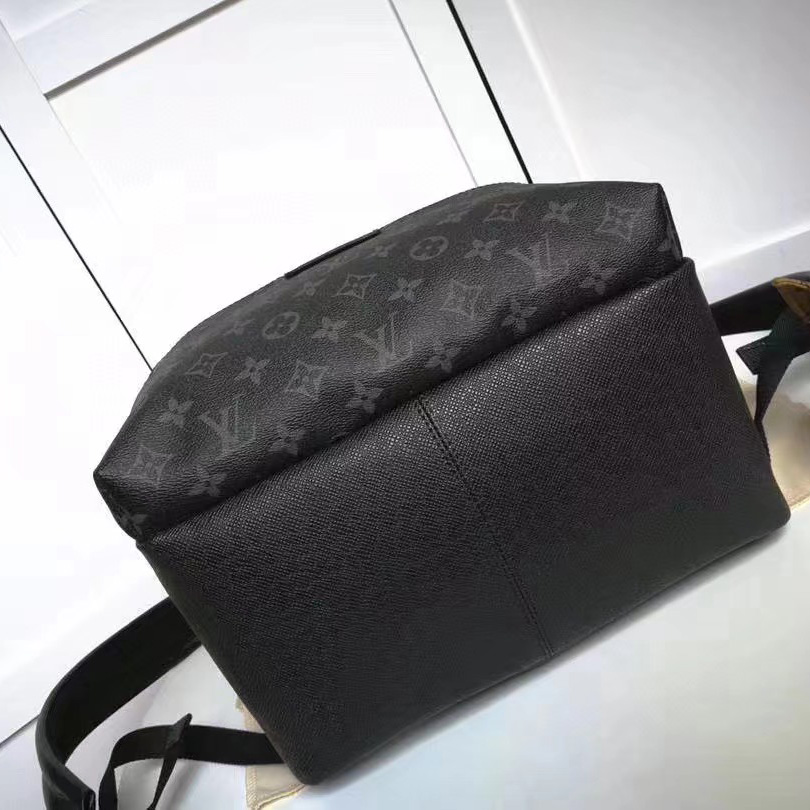Louis Vuitton Discovery Backpack PM (37-40-20cm)   M30230  - FashionPlug