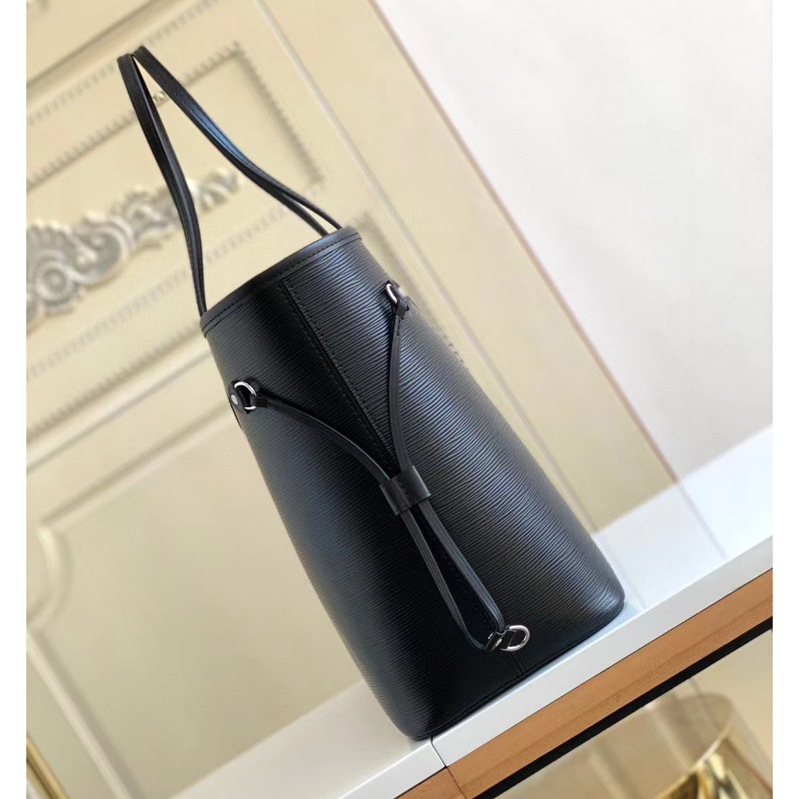Louis Vuitton MM Epi Leather Handbag(31-28.5-17cm)     M40932 - FashionPlug