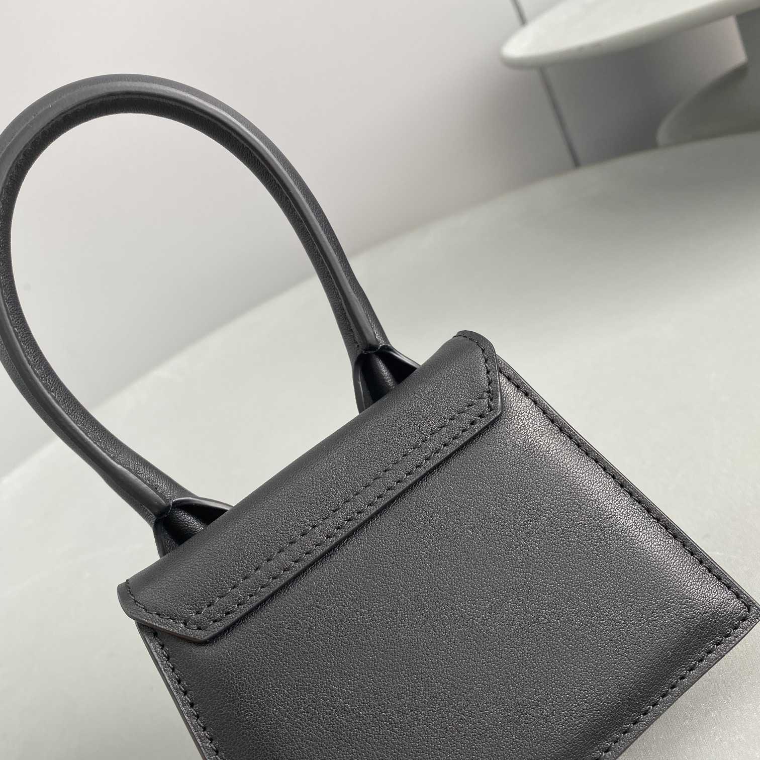 Jacquemus Le Chiquito Signature Leather Mini Handbag.(12-8-5cm) - FashionPlug