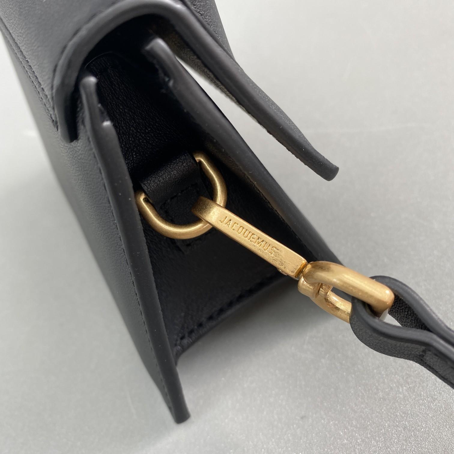 Jacquemus Le Chiquito Signature Leather Mini Handbag.(12-8-5cm) - FashionPlug