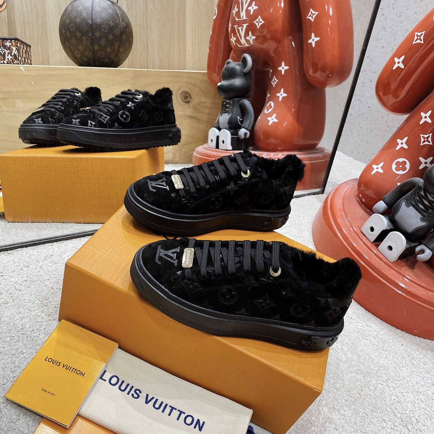 Louis Vuitton Time Out Sneakers - FashionPlug