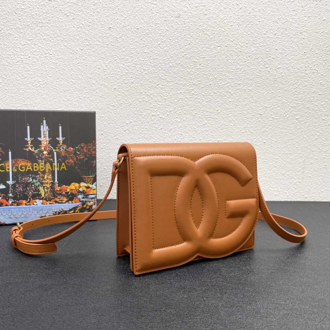 Dolce & Gabbana Calfskin DG Logo Crossbody Bag(20-16-5cm) - FashionPlug