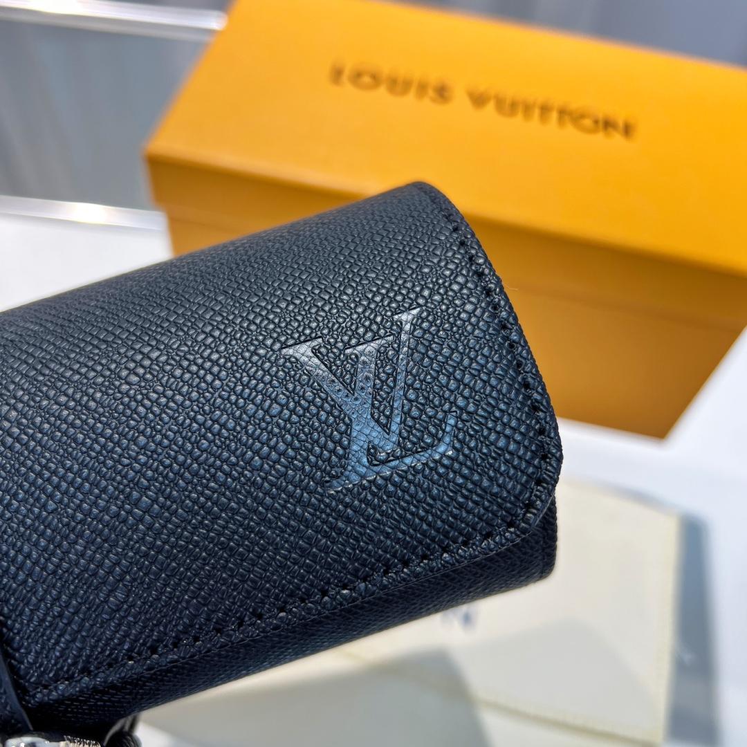 Louis Vuitton  3 Watch Case    - FashionPlug
