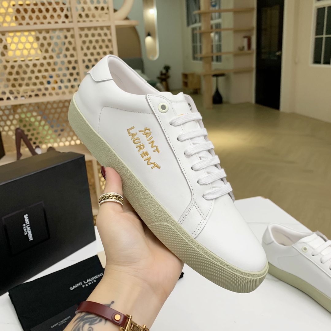 Saint Laurent Andie Low-Top Sneakers - FashionPlug