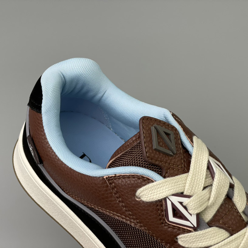 Dior B713 Cactus Jack Dior Sneaker  - FashionPlug