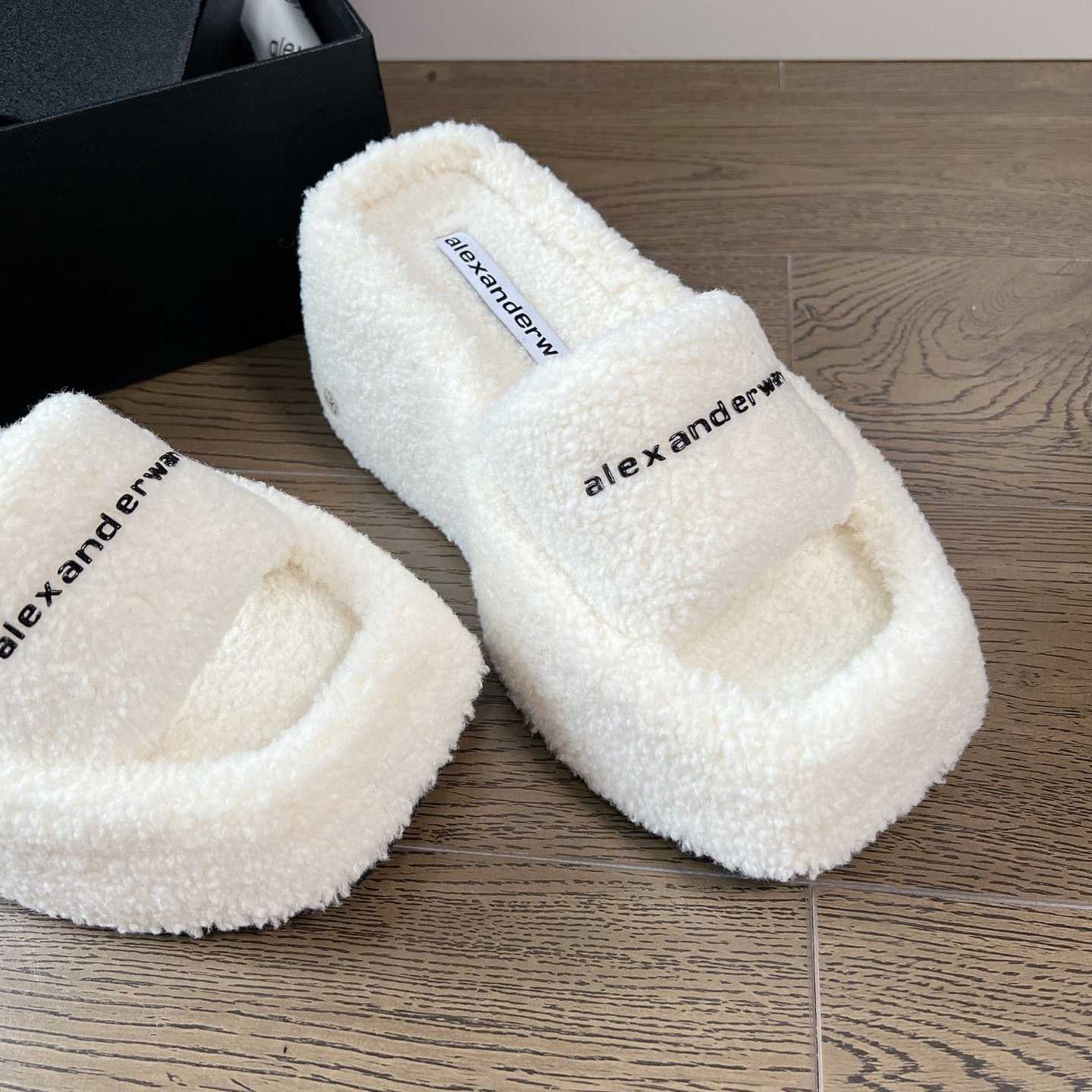 Alexander Wang Slide - FashionPlug