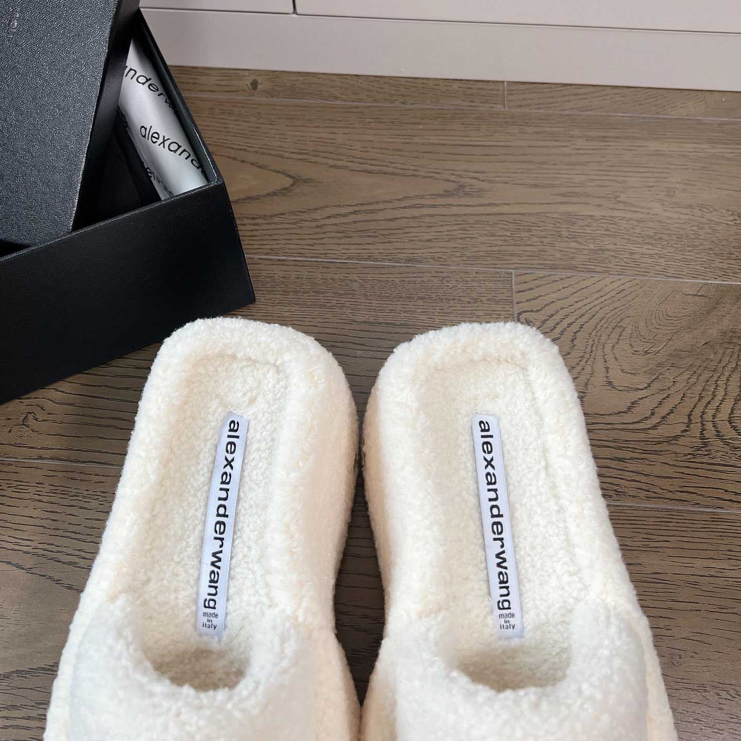 Alexander Wang Slide - FashionPlug
